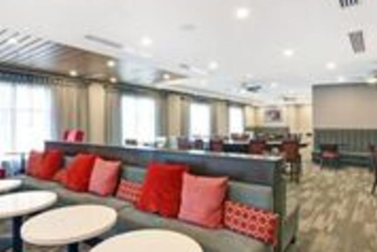 Breakfast/Evening Social Seating Area