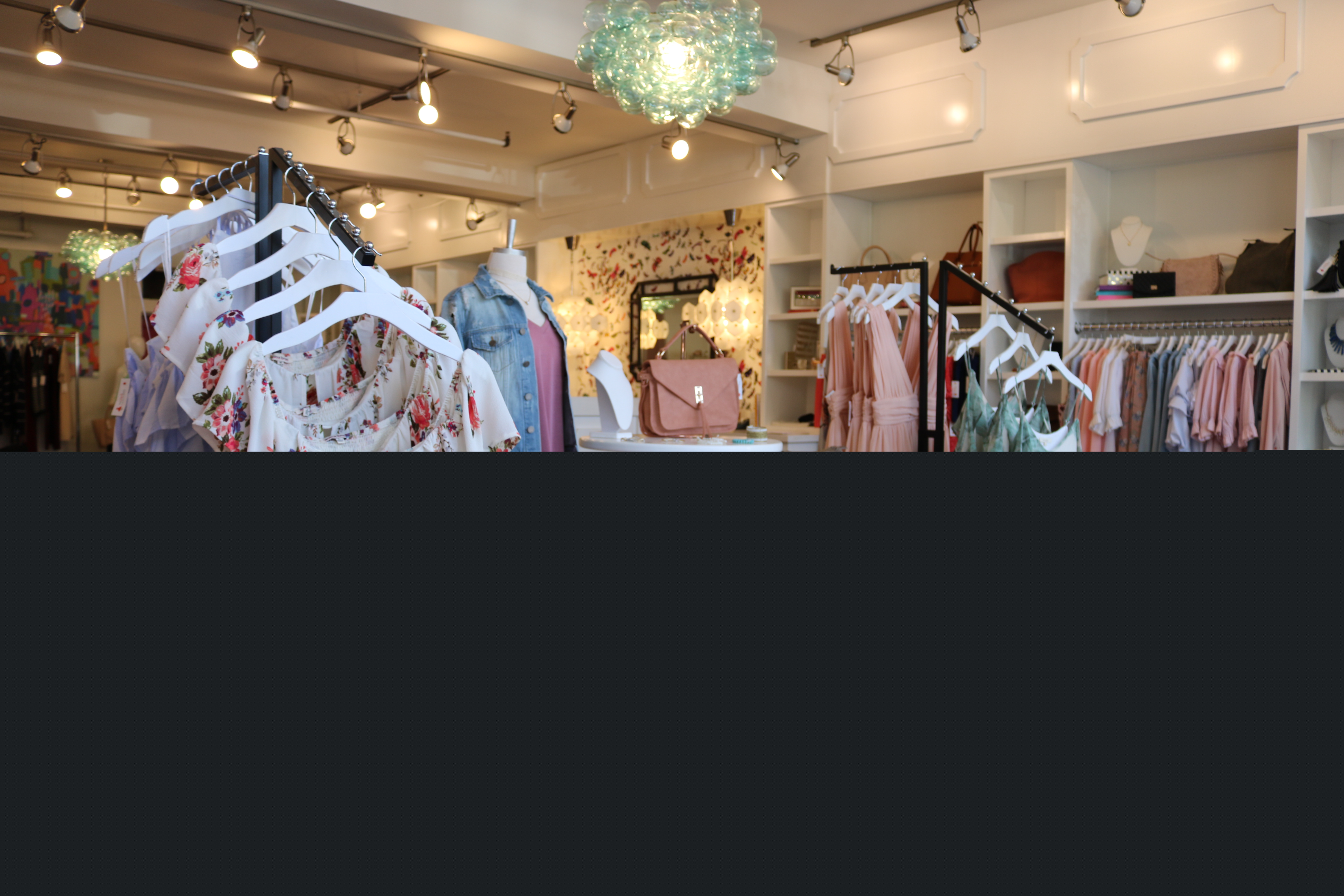 red dress boutique-nikki