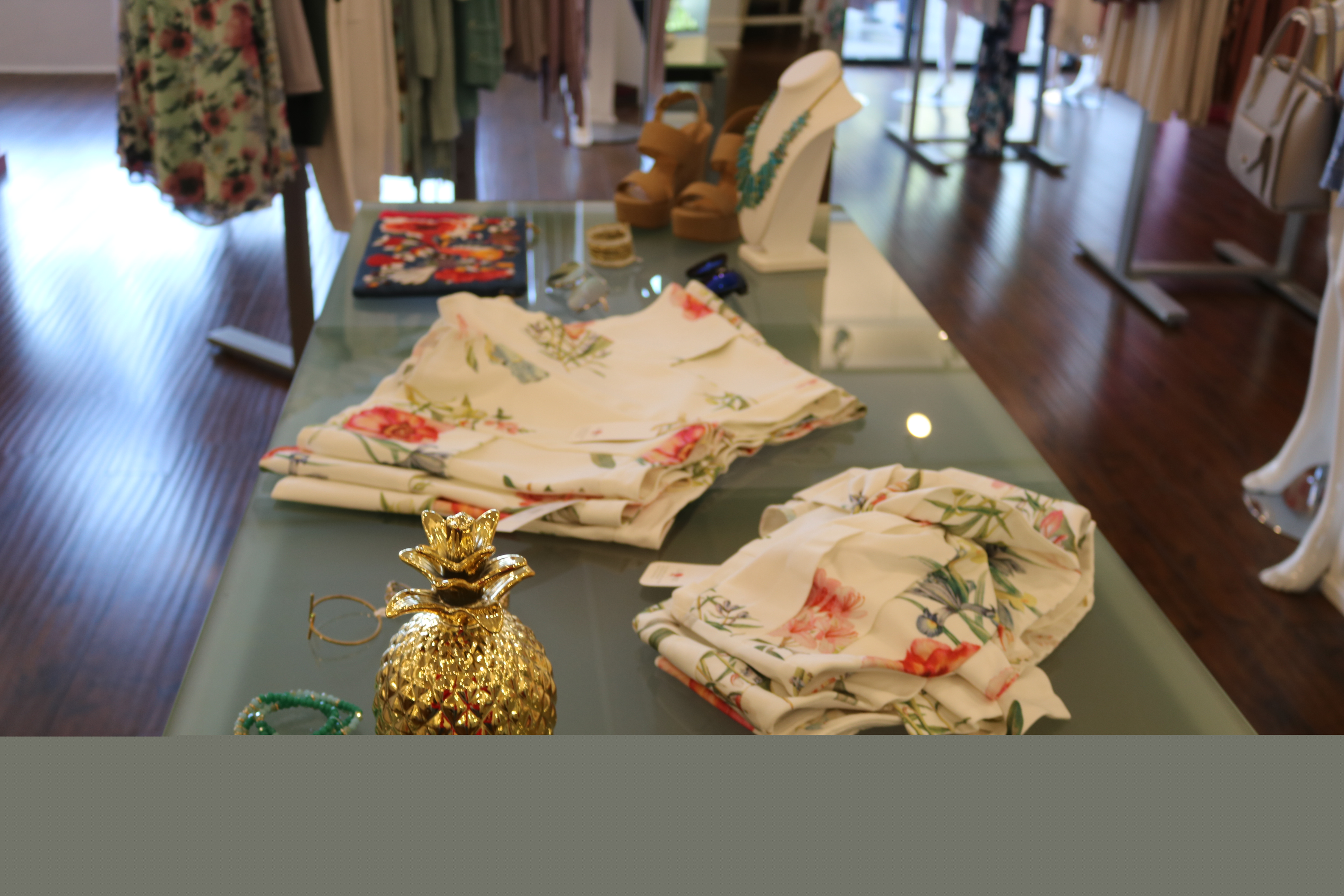 red dress boutique sets-nikki