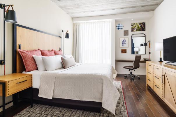 Hotel Indigo King-large