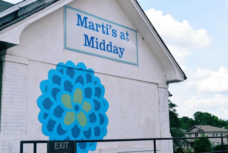 Marti's At Midday Exterior