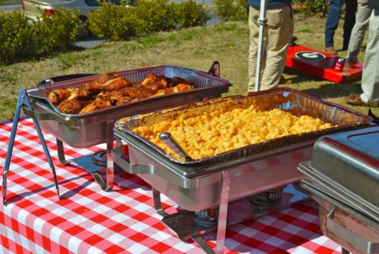 Saucehouse Barbecue Chicken and Mac